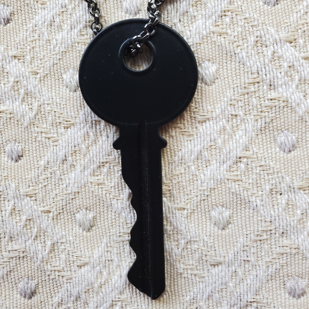 The Giving Keys Classic Key Necklace - Picture 3 of 5